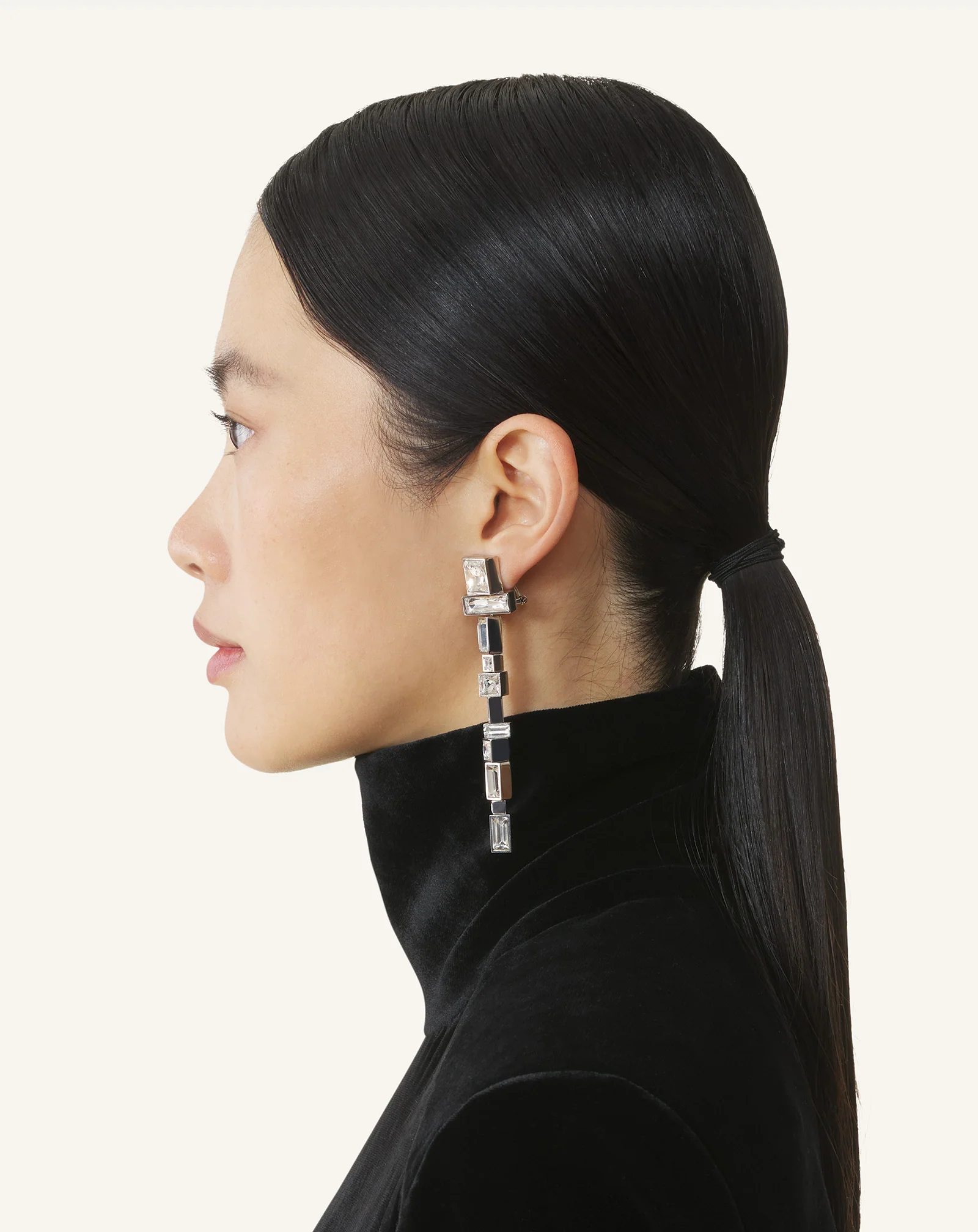 RHYTHMIQUE LONG EARRINGS - Image 4