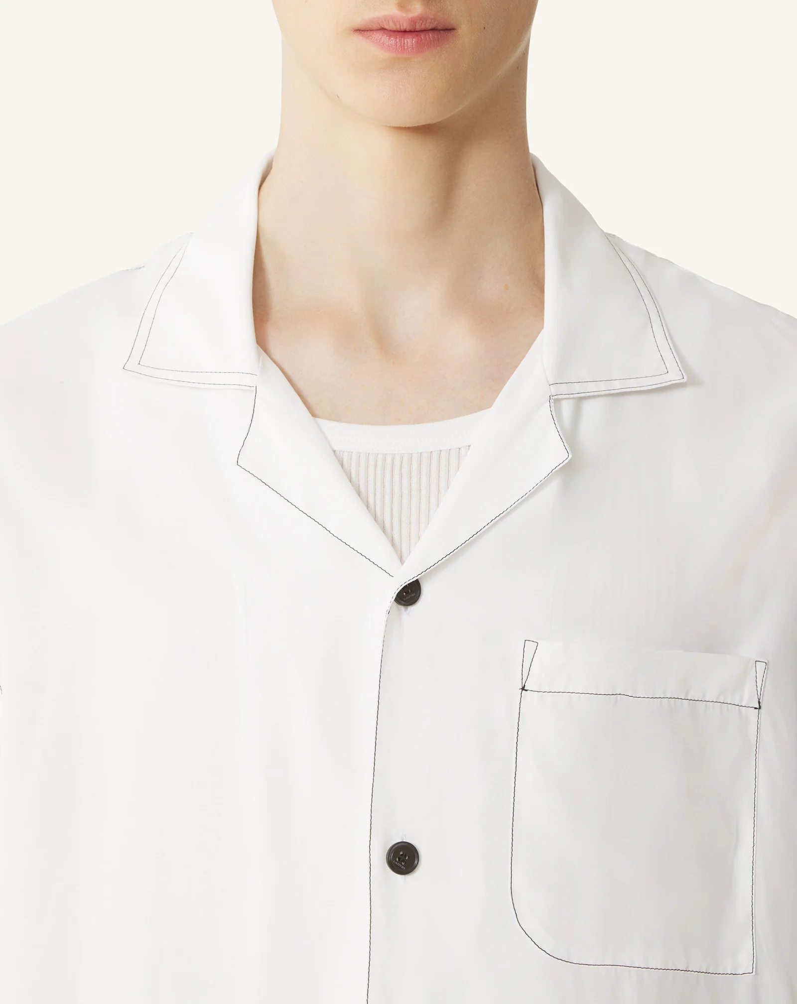 SHIRT WITH MOTHER AND DAUGHTER PRINT ON THE BACK - Image 5