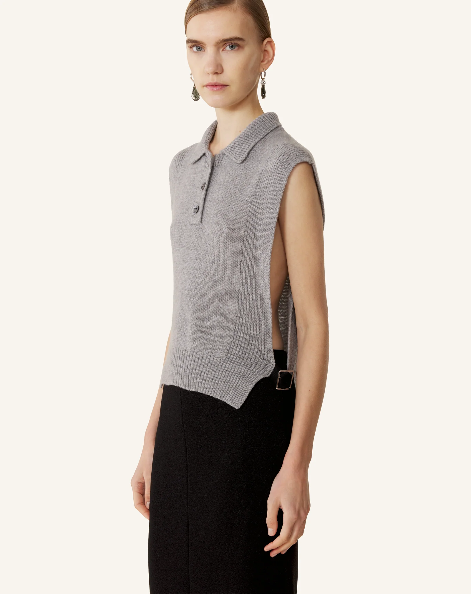 SLEEVELESS CASHMERE SWEATER - Image 3