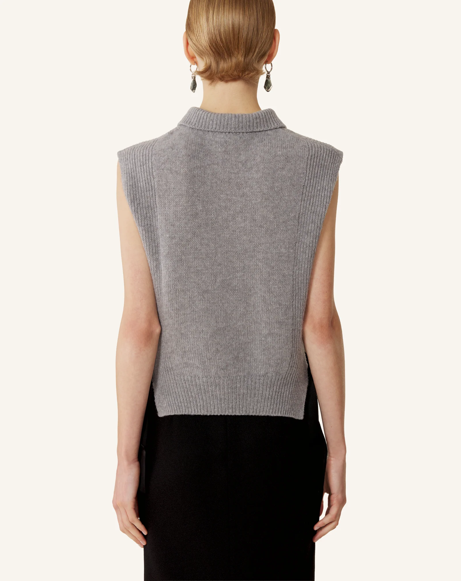 SLEEVELESS CASHMERE SWEATER - Image 4