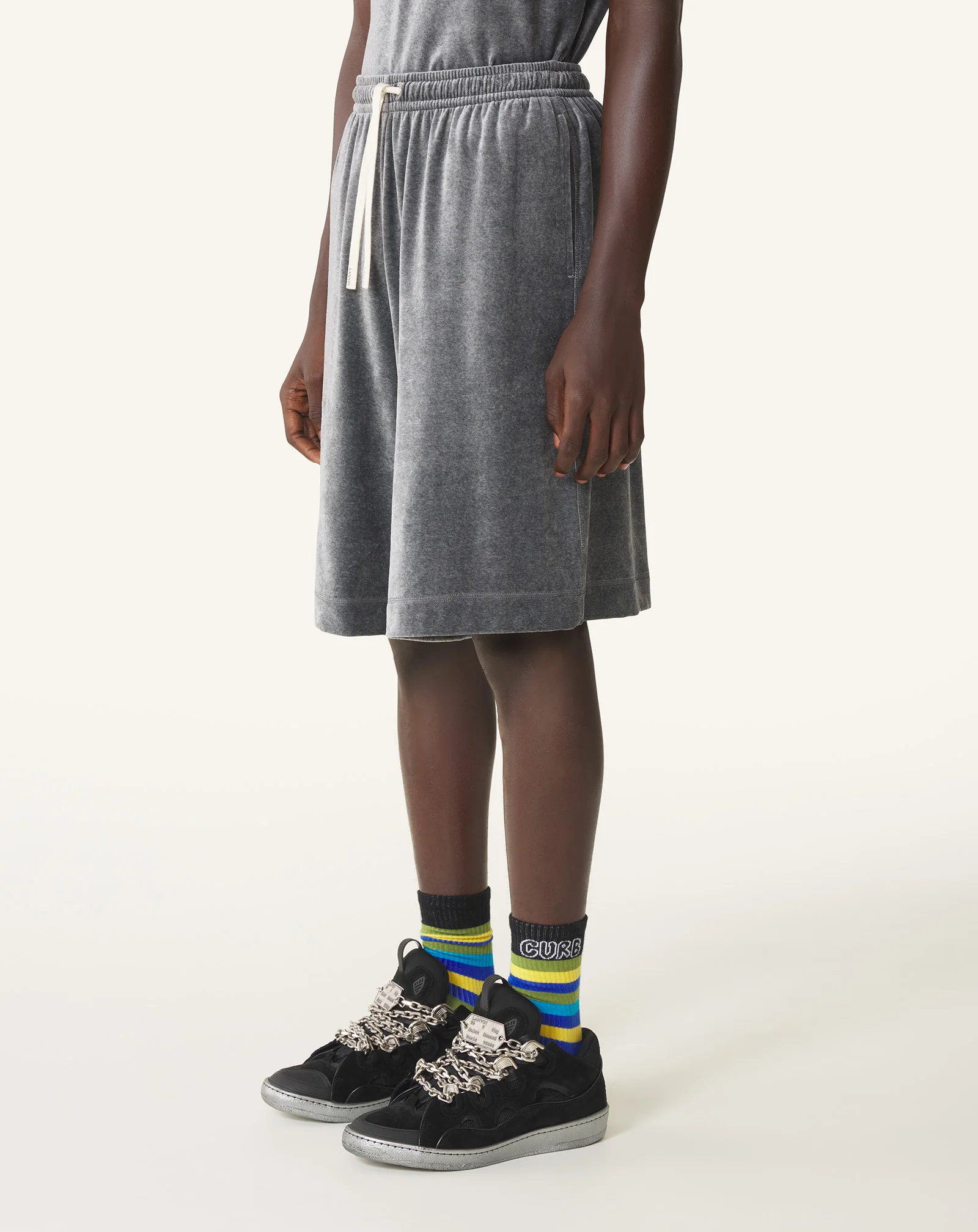 VELVET BERMUDA SHORTS - Image 3