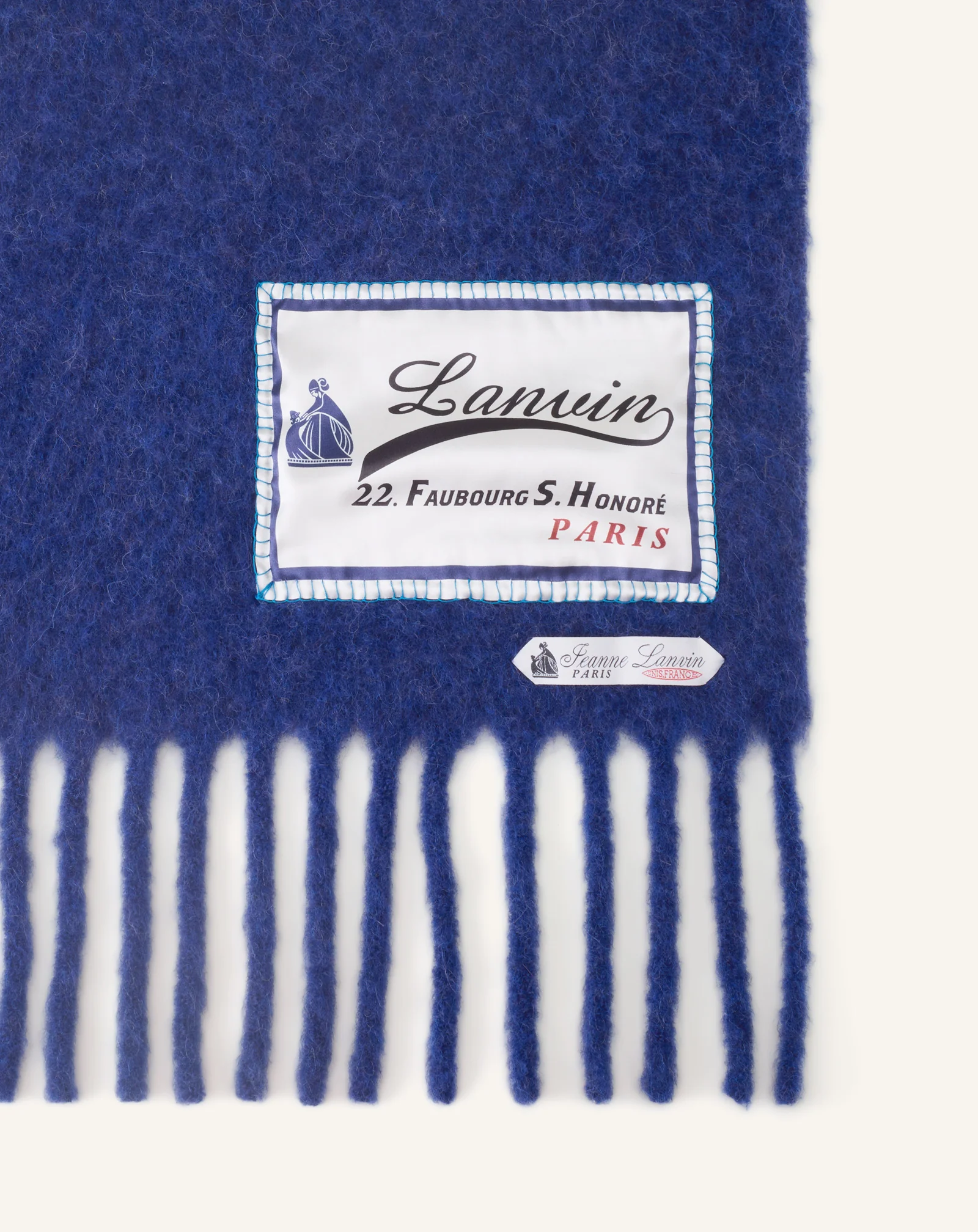 FRINGED WOOL SCARF WITH 22 FAUBOURG LABEL - Image 3